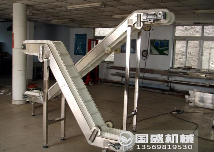 大倾角皮带输送机型号 大倾角皮带输送机型号